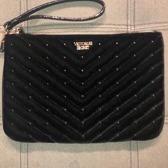 Victoria's Secret Handbags - Victoria secret wristlet.